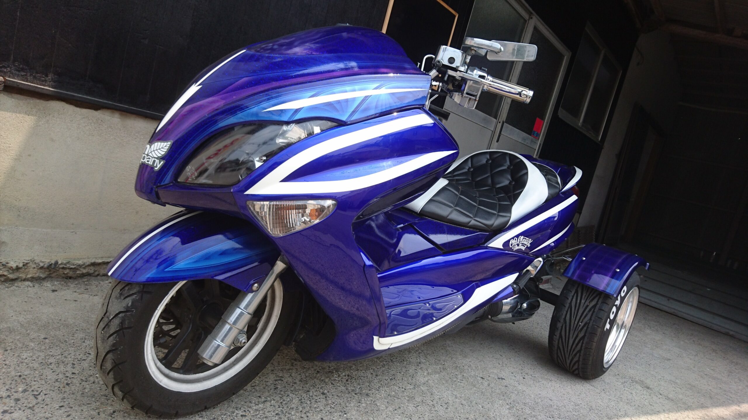 ビッグスクータートライク（カスタム・ブルー）