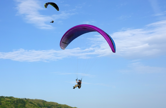 パラグライダー